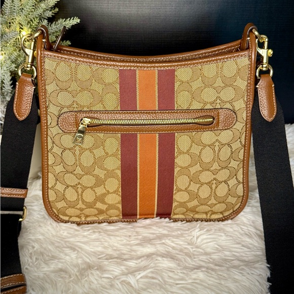 SOLD COACH CA195 Dempsey File Bag In Signature Jacquard Stripe Patch Saddle Cros - Picture 8 of 9